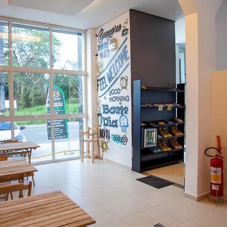 55 Smart Hotel Жоїнвіль Екстер'єр фото