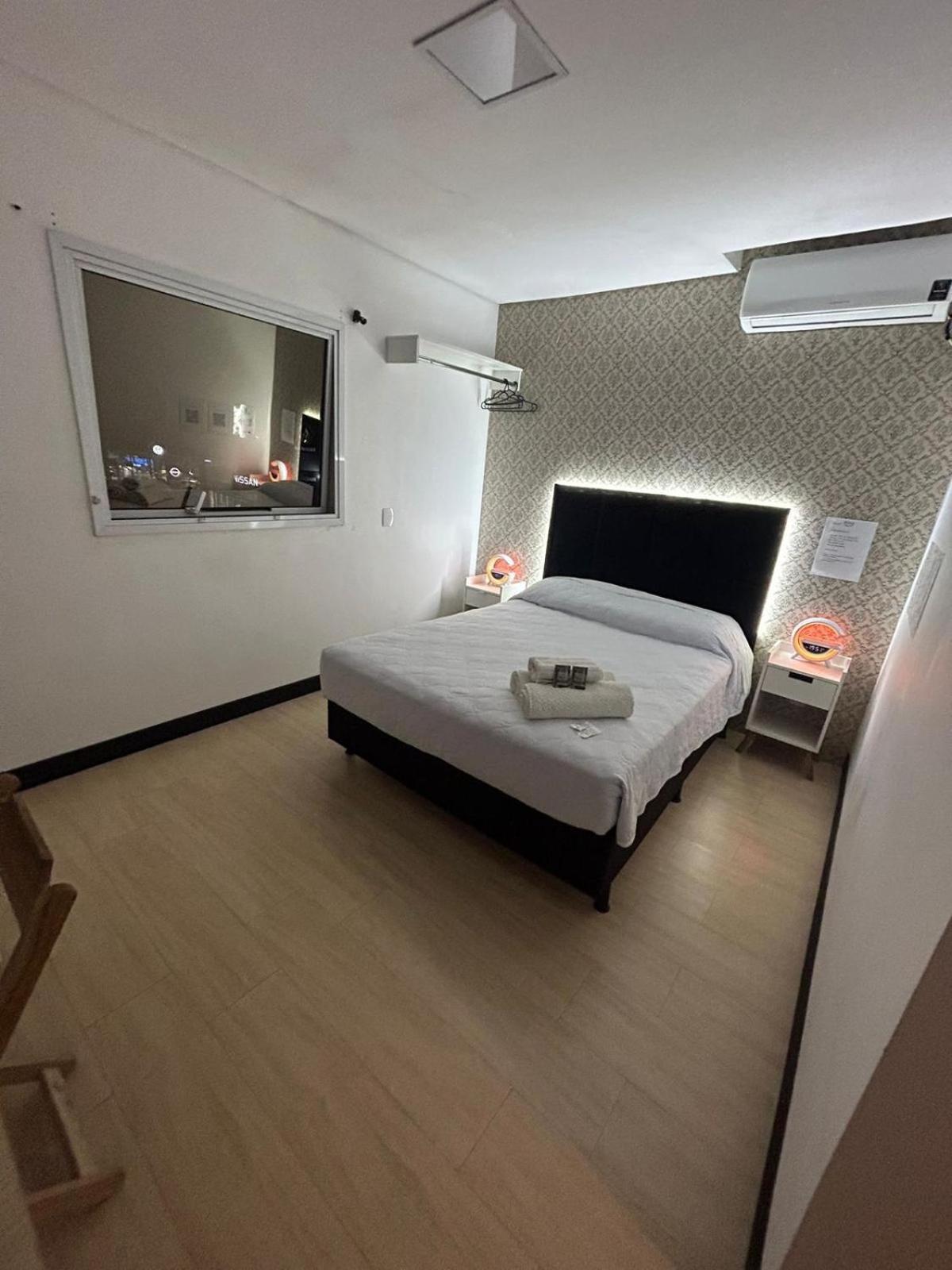 55 Smart Hotel Жоїнвіль Екстер'єр фото